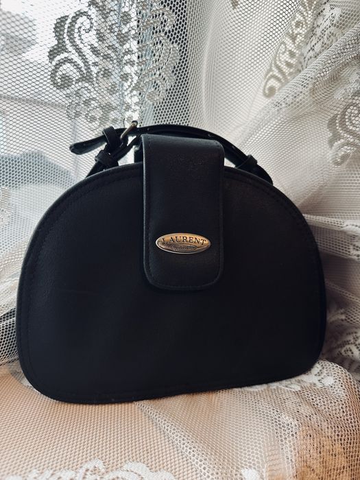 Малка черна чанта Laurent paris
