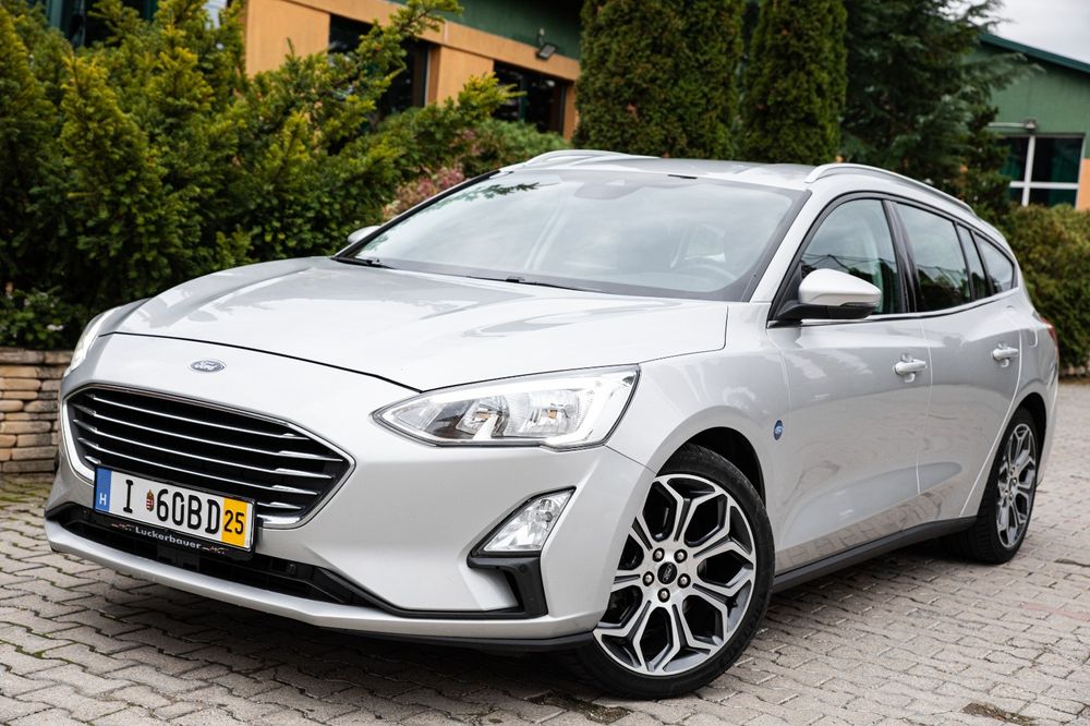 Ford focus titanium business