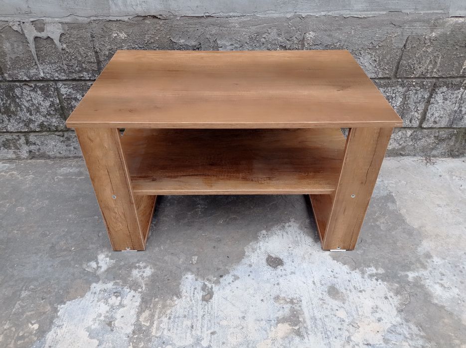 Журнальный столик