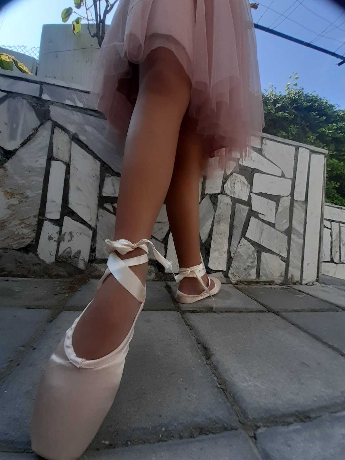 Розови палци за балет