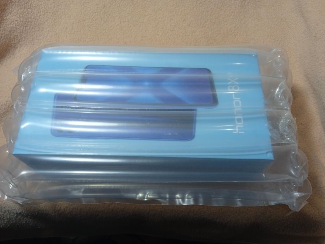 Honor 8x-6GB Ram/128 GB Rom-Заводски запечатан!
