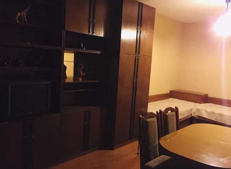 Дава се под наем Двустаен апартамент в Бургас, Промишлена зона - Юг - 68 кв.м за 110 € - Снимка #5