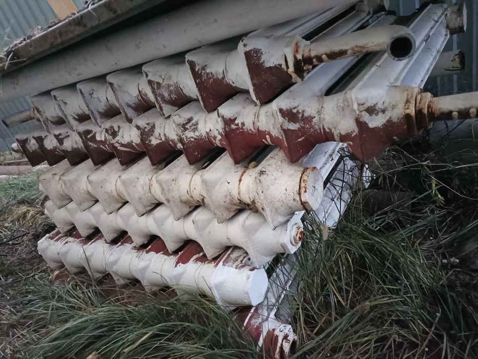 Продам батареи чугунные