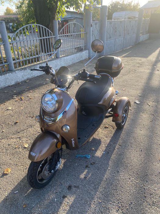 Vând triciclu, judetul Vâlcea