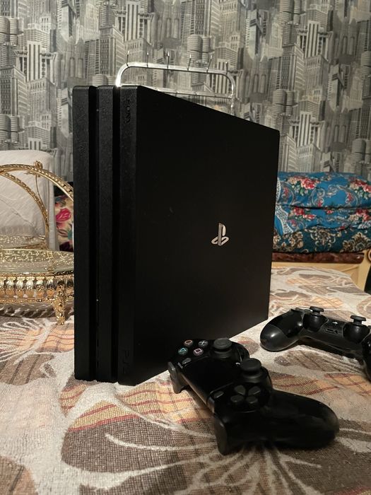PlayStation 4 Pro 1TB — ИДЕАЛЬНОЕ СОСТОЯНИЕ + 8 игр + Полный Комплект