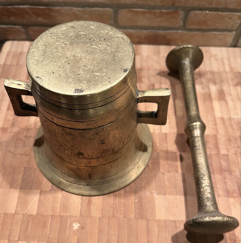 Piua - mojar din alama