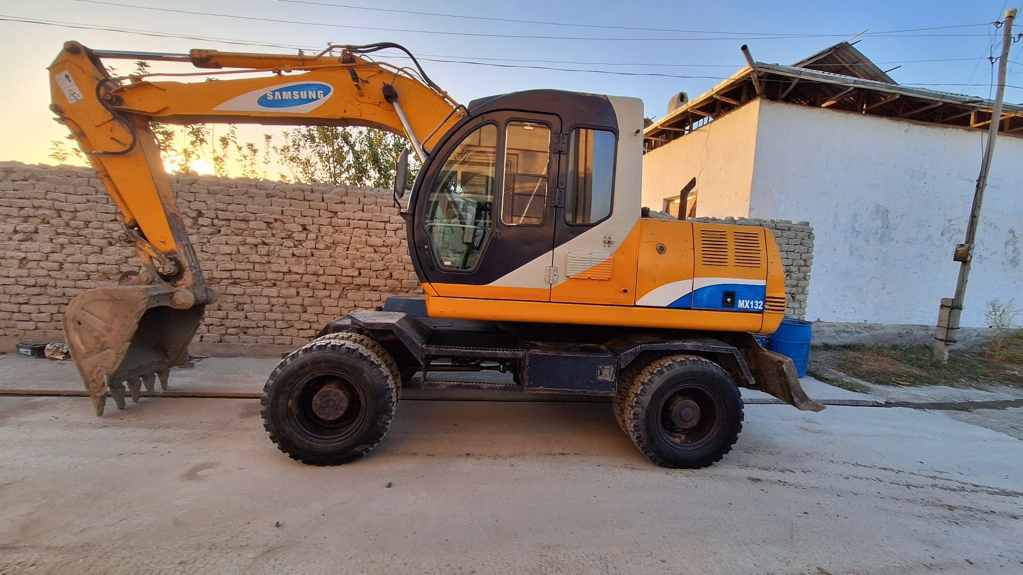 Samsung mx132 екскаватор
