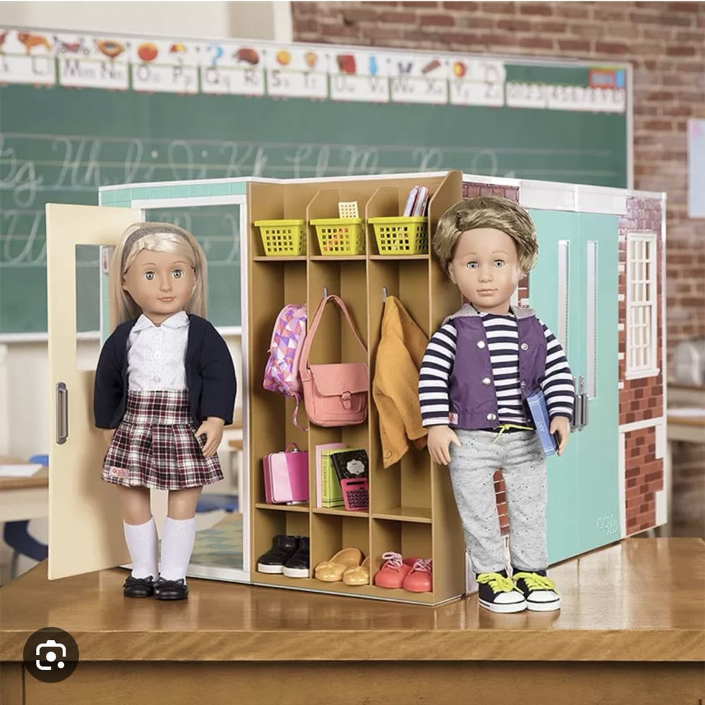 “Our Generation” училище за кукли.