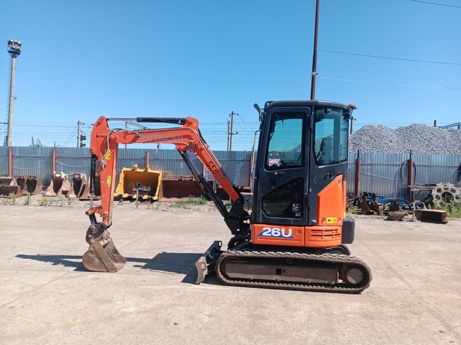 Vând miniexcavator hitachi zaxis 26U