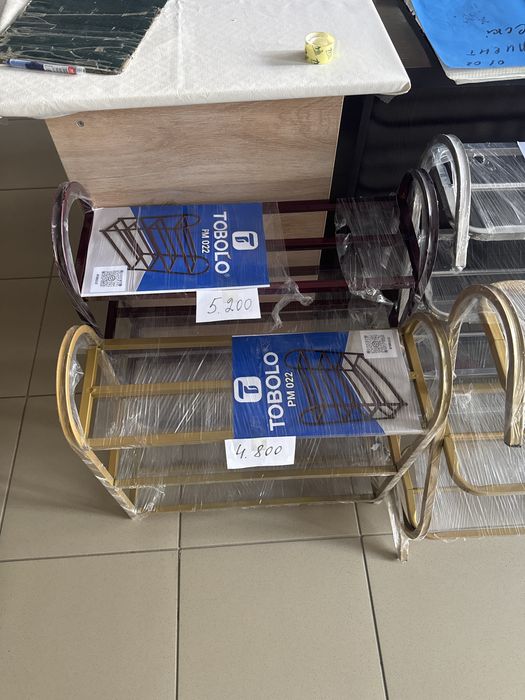 Поставка для обуви