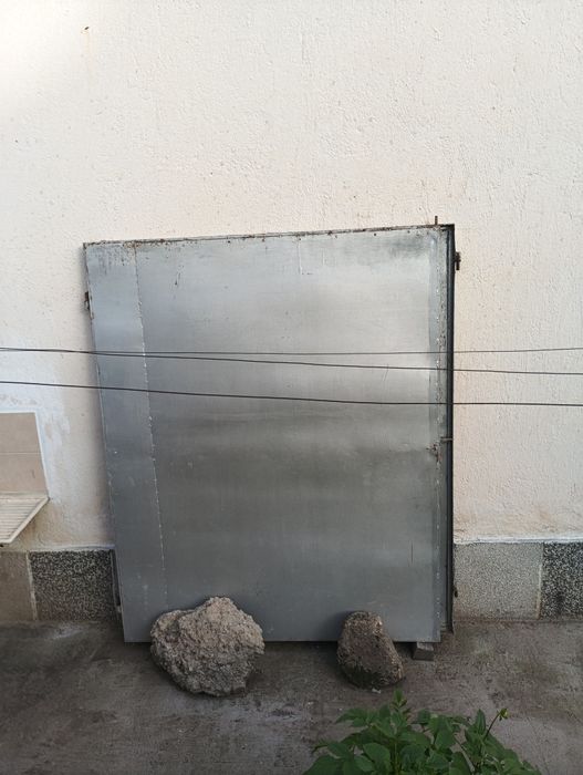 Гаражна врата двукрилна