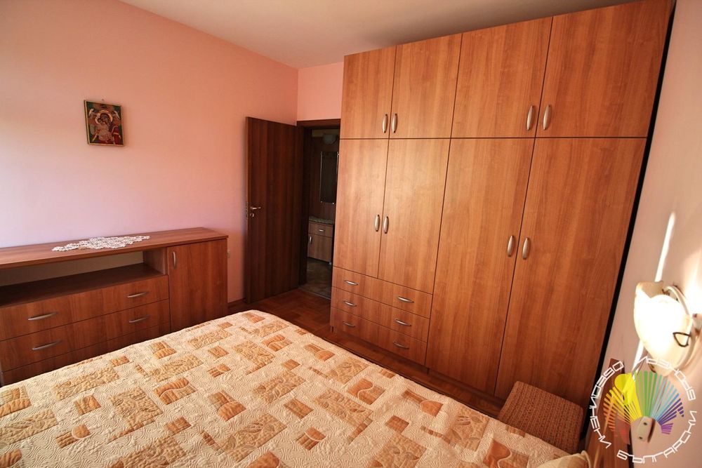 Дава се под наем Двустаен апартамент в Бургас, Център - 60 кв.м за 408 € - Снимка #9