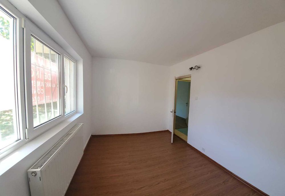 Vânzare apartament 2 camere, semidecomandat, Târgoviste