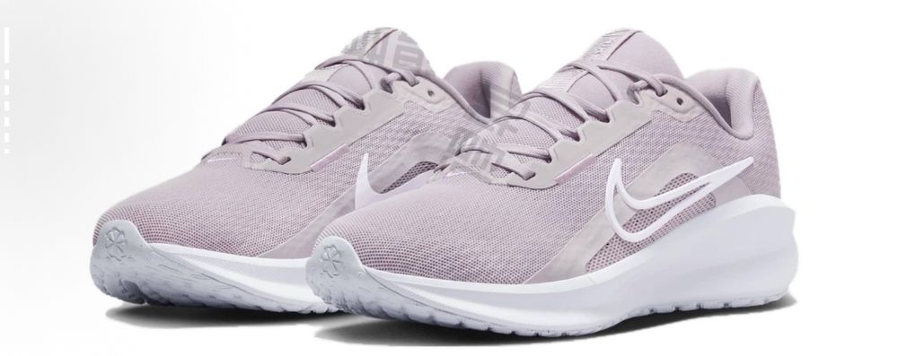 NIKE кроссовки женские