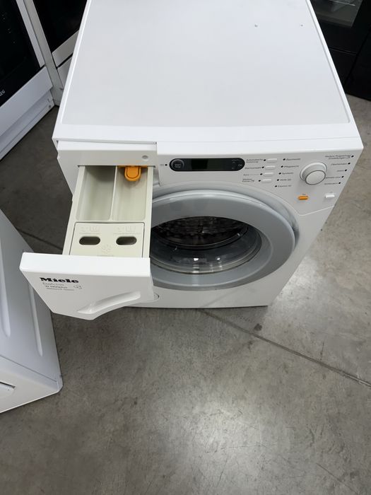 Пералня MIELE eco active