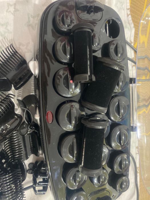 Perie rotativa Babyliss Frizz-Free cu 5 accesorii