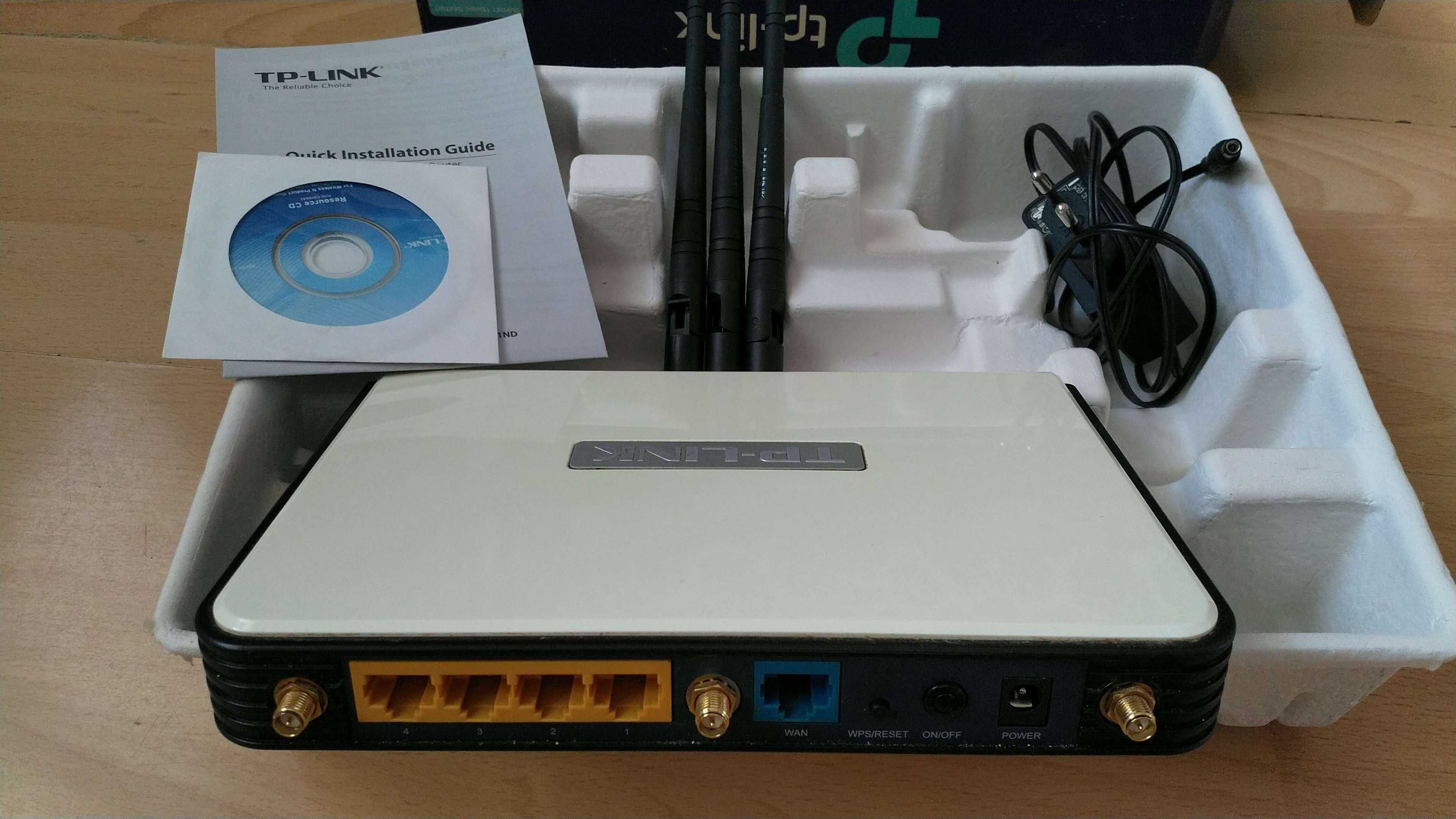 Router Wireless N 300Mbps. Model:TL-WR941ND
+ Switch 5-Port 10/100M.