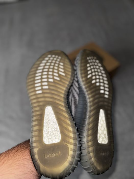 Yeezy 350 V2 Beluga 2.0