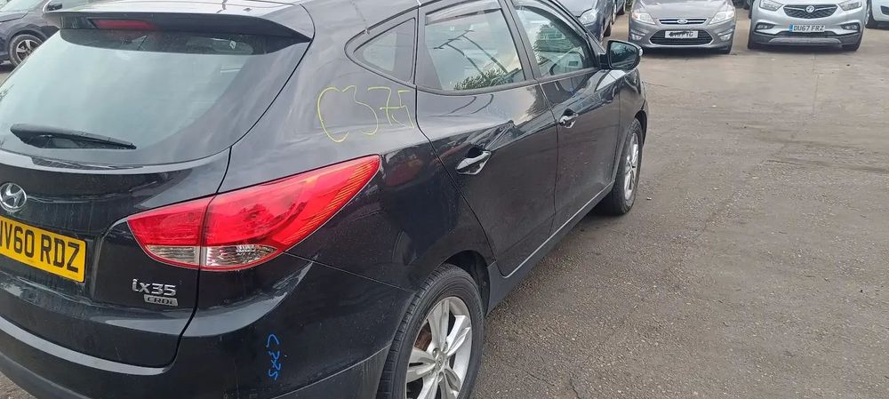 Dezmembrari / Dezmembrez Hyundai ix35 (LM) 1.7 CRDI R67D cutie de viteze manuala cod culoare 1K BLACK PEARL