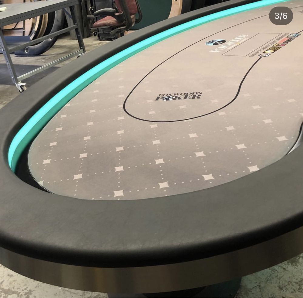 STOC - Mese de POKER ultima aparitie de la CustomTables.eu STOCK