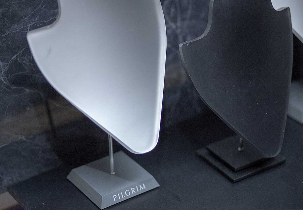 Поставка за бижута, бюст, стойка за колие, гердан, врат, дисплей