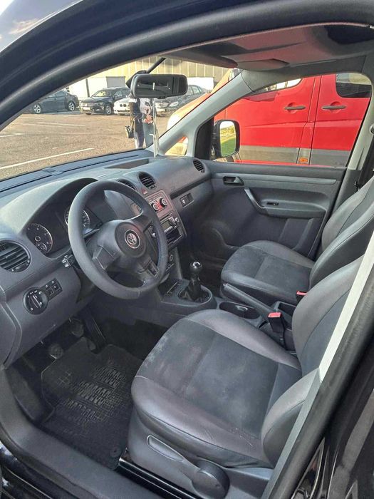 Vw caddy autoutilitara 2011 1,6 tdi