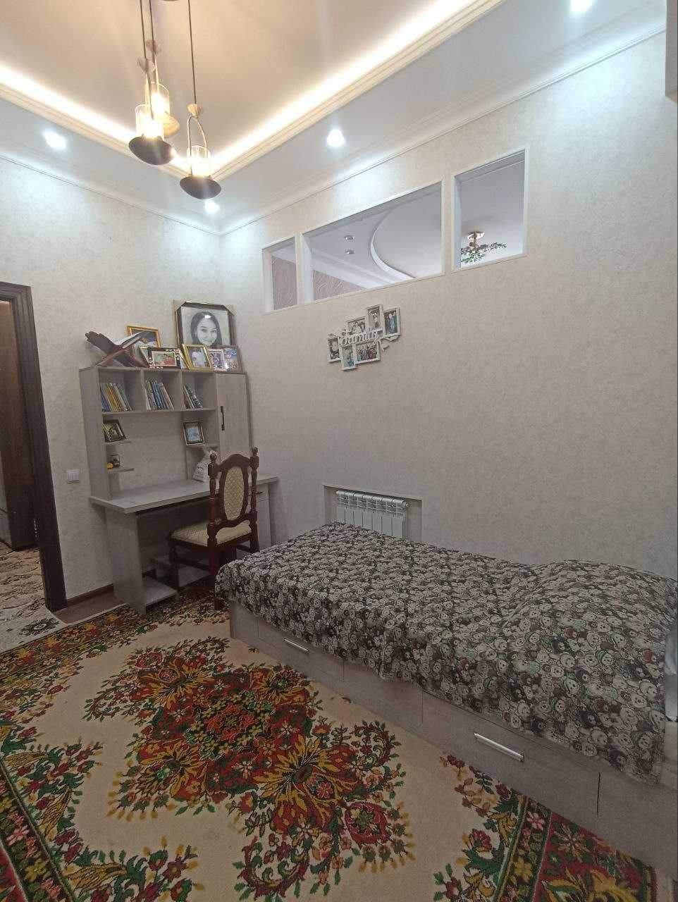 Продам 4-х комнатную (97кв.м) в Яшнабадском р-е,метро Дустлик(Чкалова)