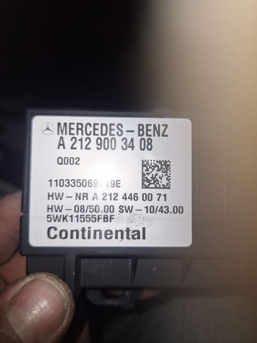Vând calculator pompa combustibil mercdes