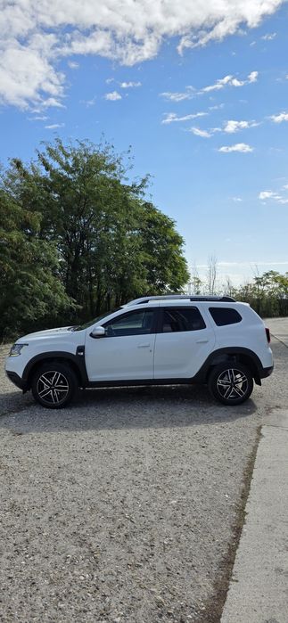 Vând Dacia Duster 2021