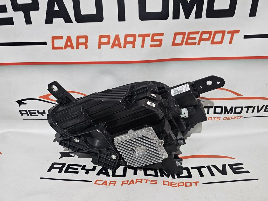 Far dreapta led Maserati Grecale dupa 2022 cod 0670293073