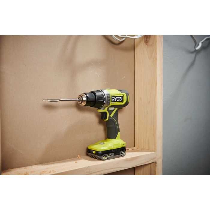 Mașină de găurit cu percuție 18V ONE+™