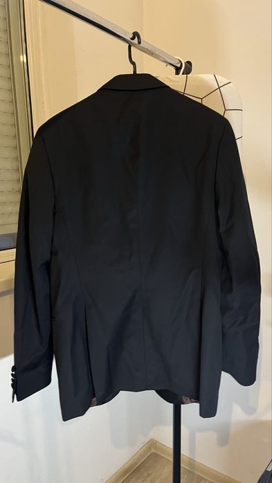 sacou negru elegant Valentino