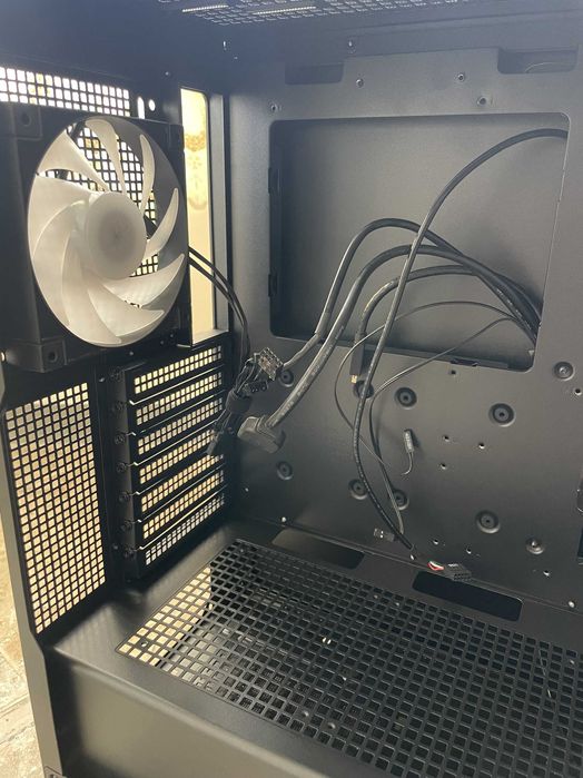 Компютърна кутия DeepCool CH560 Digital (Mid-Tower, черен, ATX)
