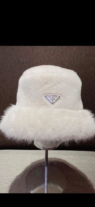 Pălărie Prada, model 2026, 4 modele