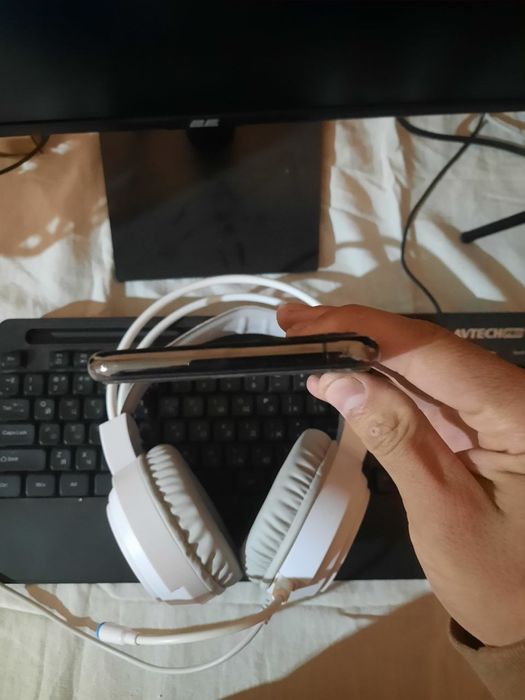 Iphone 11 pro max 512gb obmen bor samsung va redmiga narxini kelishamz