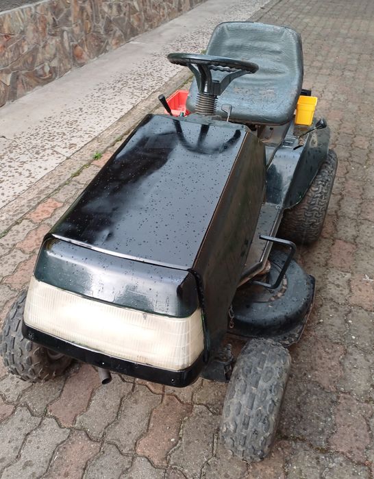Tractoraș   gazon 12hp