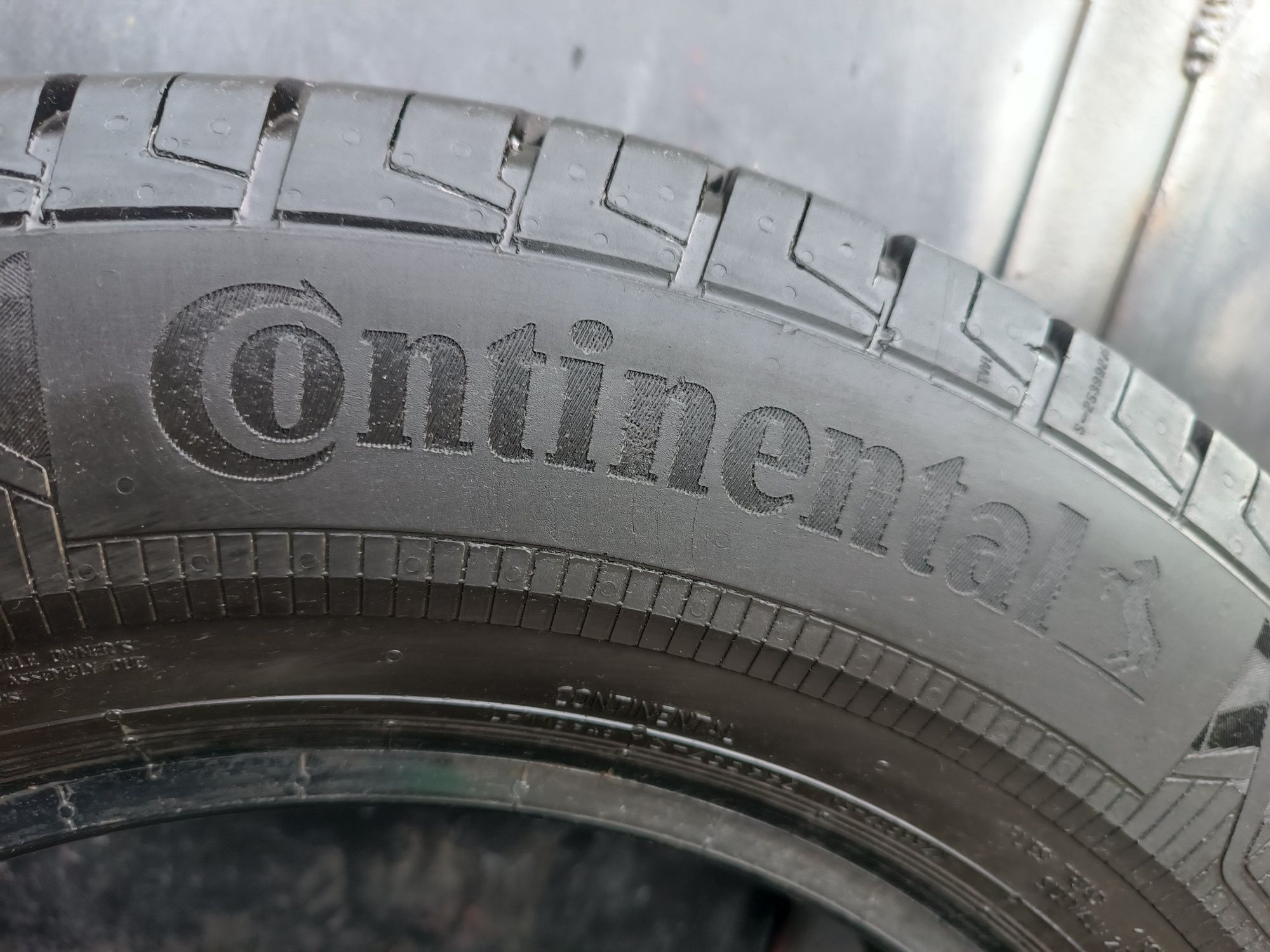 225/65/16 С Continental Дот 2021