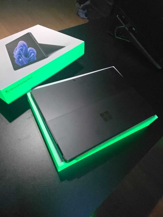 Microsoft Surface Pro 9 – i5 12th Gen, 16GB RAM,