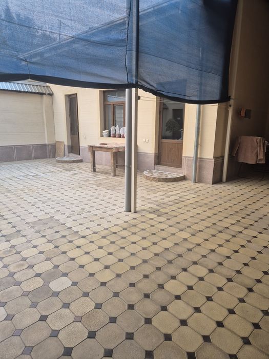 4 сотих уй сотилади. 6 зона, 4та падвал.  Сув, газ, конализаци бор