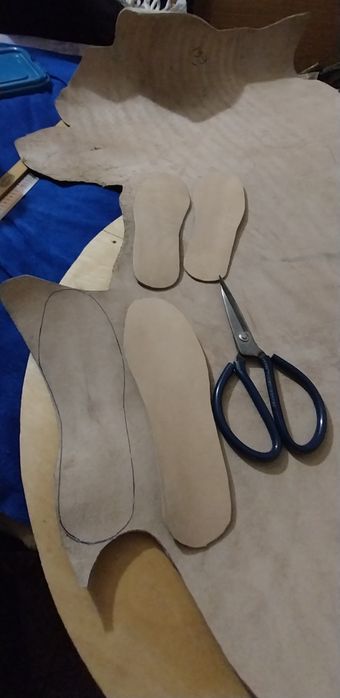 Стельки из натурального кожи