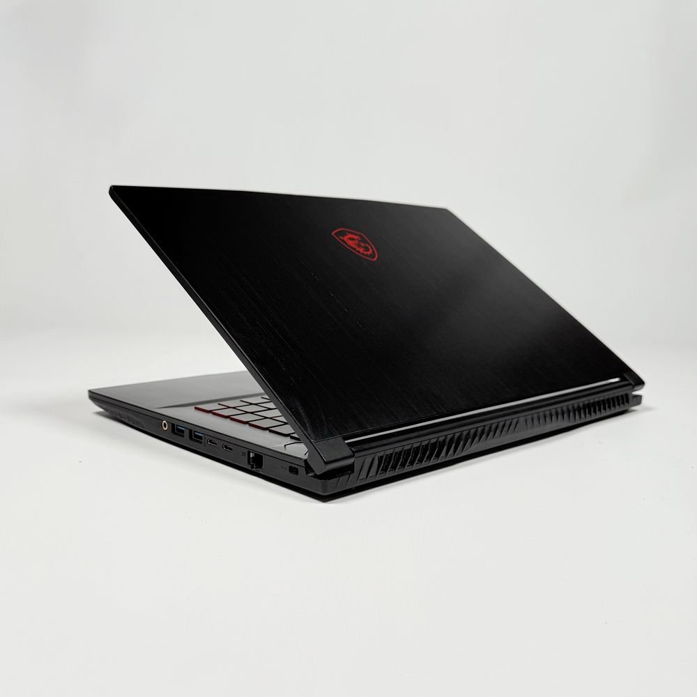 MSI Thin/15,6” 144Hz IPS/RTX 2060 6GB/i5-10300H/16GB RAM/512GB NVMe