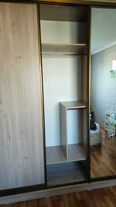 Продается шкаф купе