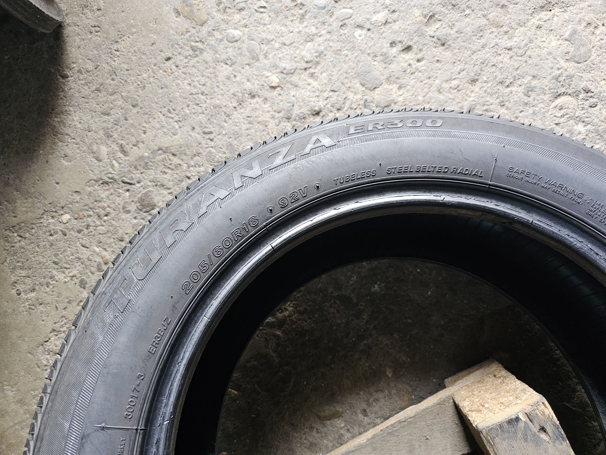 4 anvelope vara 205 60 16 Bridgestone Blizzak