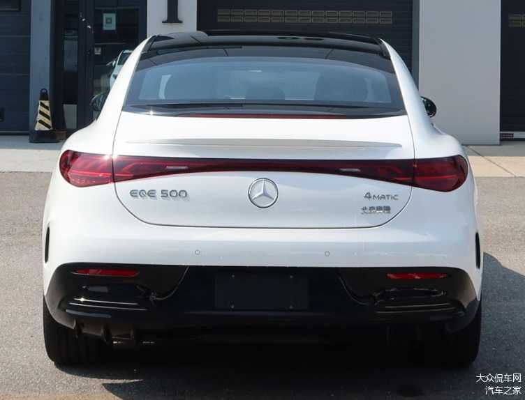 MERCEDEZ-BENZ EQE 500 SUV 4 matic luxury