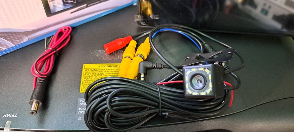 Hippcron portable car media screen