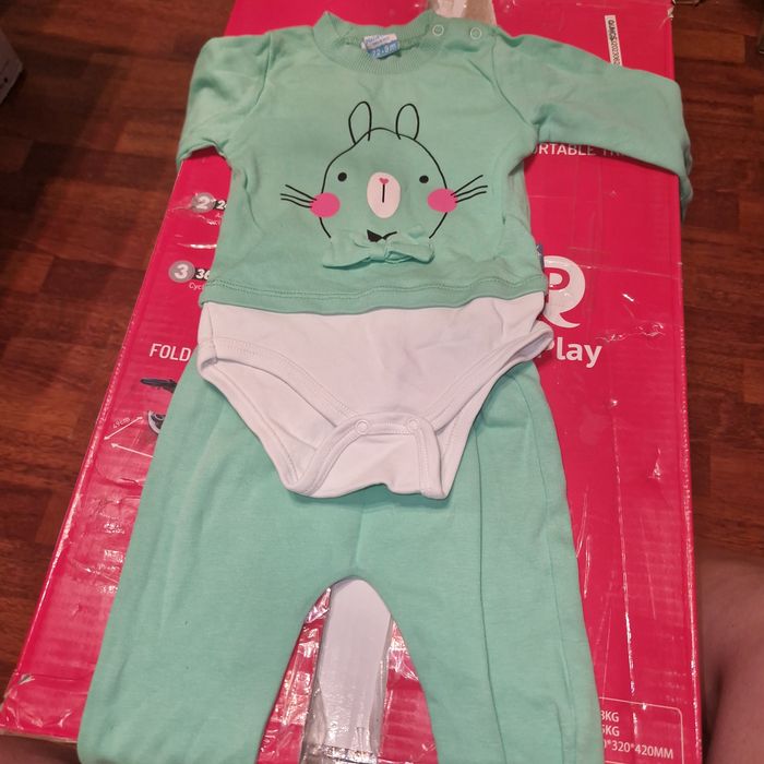 Продам детские вещи