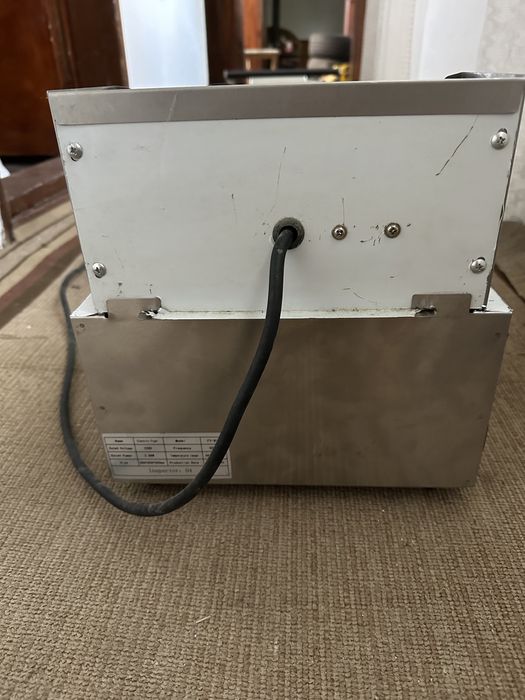 Електрически фритюрник професионален