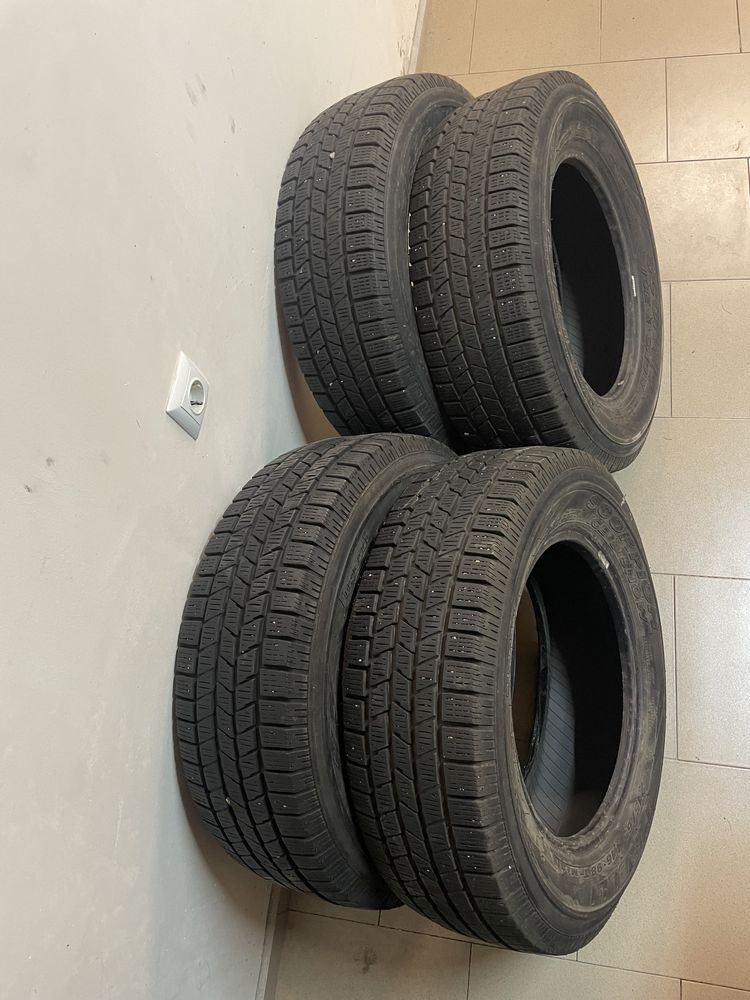 Pirelli  215/65/16