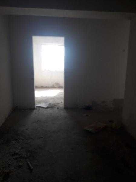 Ko`p qavatli uydagi xonadon