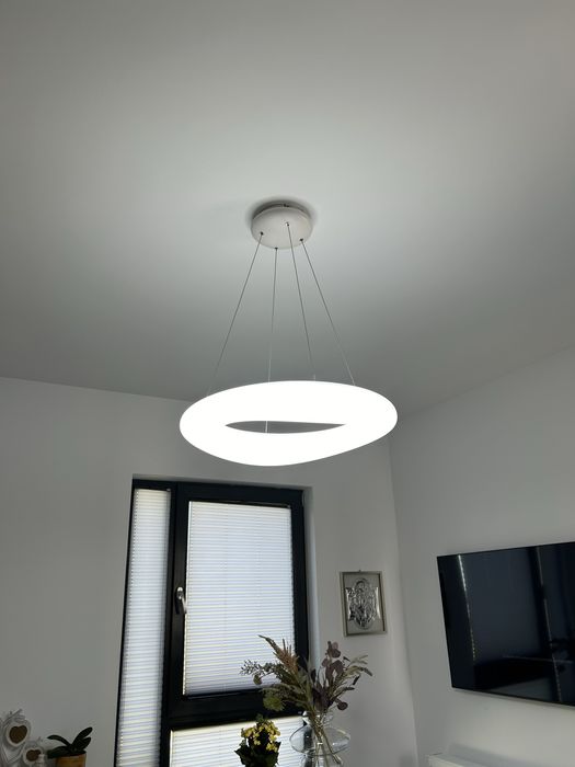 Lustra LED dimabila model deosebit